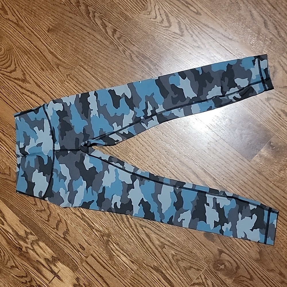 Lululemon Wunder Under High Rise Tight size 4